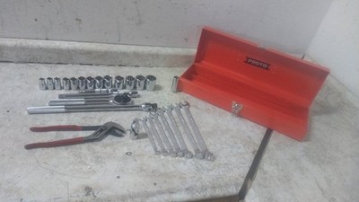 Proto J54128A 27 Pc 1/2 In Drive 7/16 to 1-1/4 In Socket Size Socket Wrench Set