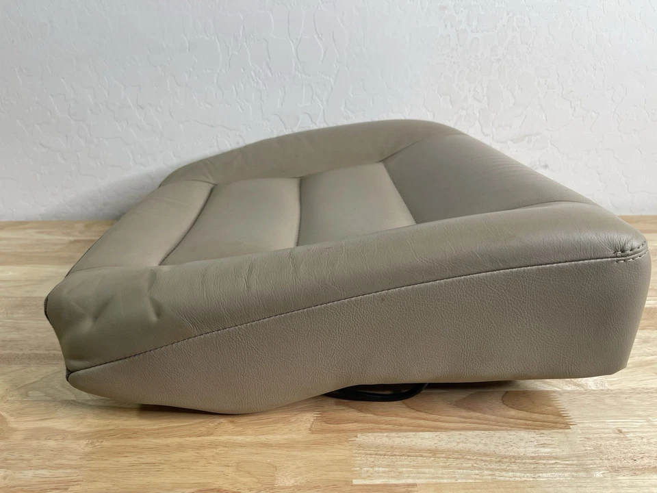 Оригинальная подушка заднего сиденья для Volkswagen Jetta 1999-2005 годов выпуска 1J0-885-305 - Изображение 4 из 4