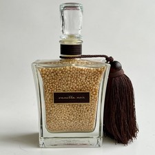 Bath  Body Works Vanilla Noir Luminous Bath Pearls 6.3 oz New Including Tassel