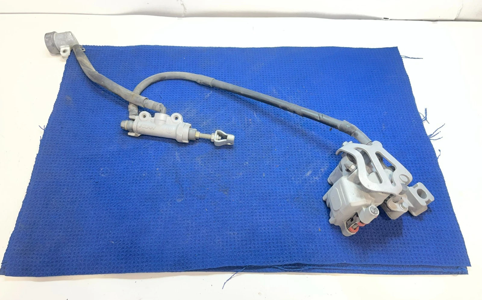 2004 95-07 HONDA CR85RB REAR BRAKE CALIPER MASTER CYLINDER ASSEMBLY 2004