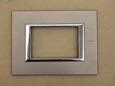 BTicino Axolute Placca Rettangolare a 3 Moduli - Titanio Spazzolato (HA4803NX)
