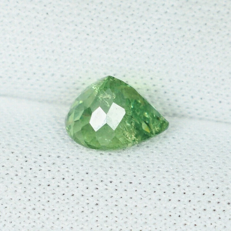 GRANATE DEMANTOIDE 100% NATURAL VERDE ÚNICO BRILLANTE RARO BRILLANTE 1,47 ct Ver Vdo 4923 Foto 2 de 2