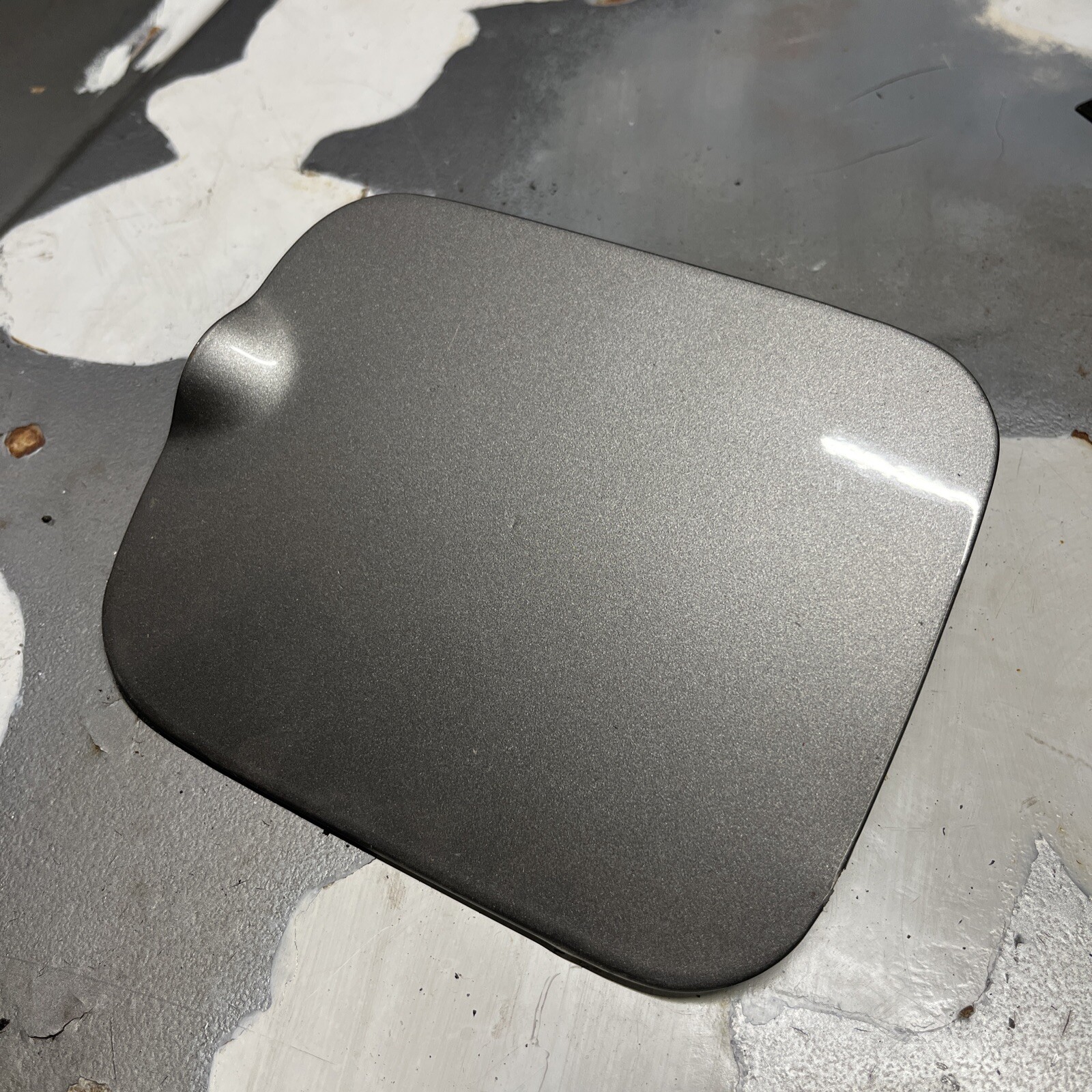 OEM BMW E30 3Seriee Fuel Tank Door Lid Cover Lachssilber Silver eBay