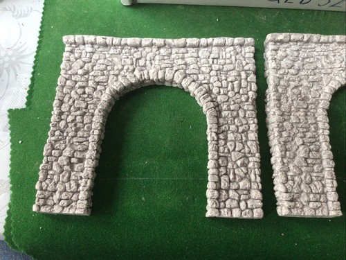 2 X TUNNELS HO OO SCALE 00 SCALE-single Track, Rustic Pebble Type Painted QLB52 - Picture 3 of 8