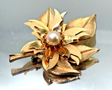 Vintage Brosche Gold Metall Blatt Kunstperlen mechanisch bewegliche Teile