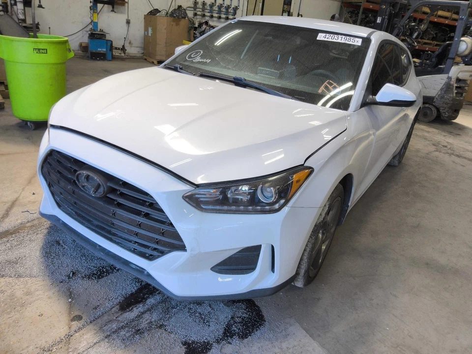 Espejo retrovisor interior delantero central usado se adapta a: Hyundai Veloster 2020 Ce delantero Foto 4 de 4