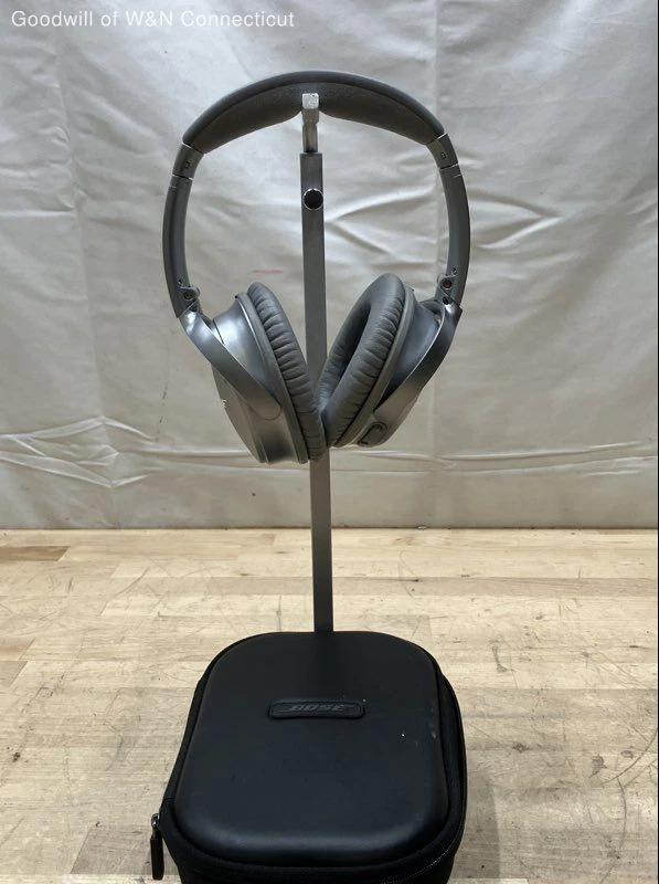 Bose QuietComfort 35 II Silver Headphones for Sale | Shop New