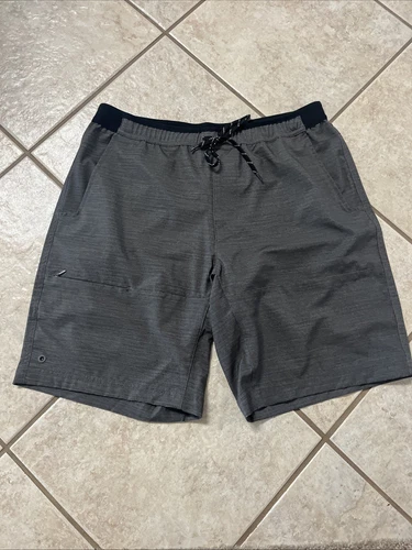 Columbia Men’s Stretch Performance Fabric Shorts - Medium - EUC