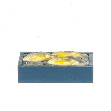 Puppenstube frischer Fisch auf Eis in blauer Kiste Miniatur Markt Laden Zubehör 1:12
