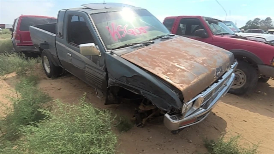 Used Air Cleaner Assembly fits: 1993 Nissan PICKUP 6 cylinder Grade A — 第 3/4 张图片