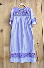 The Quacker Factory Violet Embroidered House Dress Sz Medium 