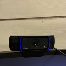 Logitech V-U0028 1080p HD USB 2.0 Webcam Built-In Mic 30fps Black
