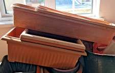 Bundle of mixed plastic plant troughs used but life in them mixed size &colours