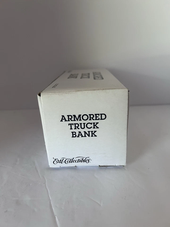 Banco de camión blindado GMC Ertl 1959  Foto 3 de 4