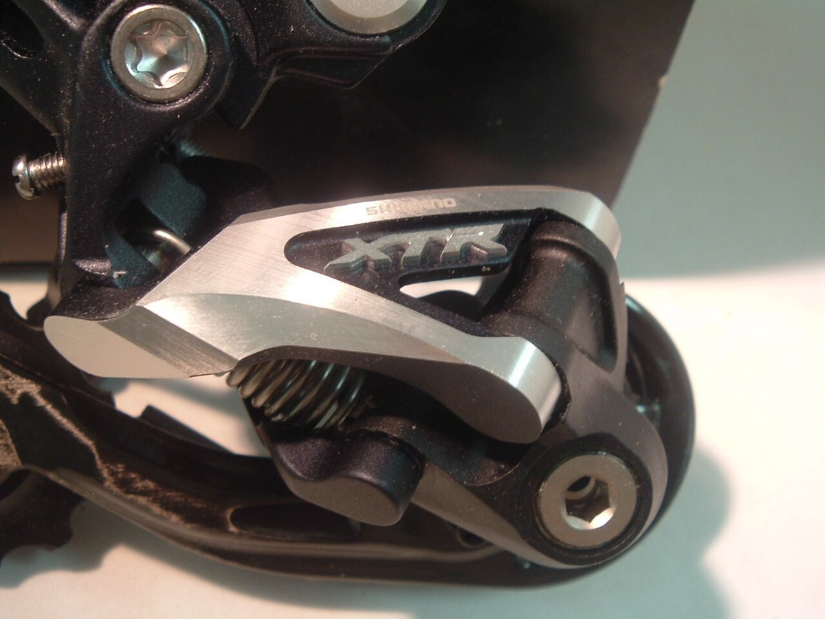 Shimano XTR RD-M980 リアディレイラー Shimano XTR RD-M980 Shadow GS Carbon Rear MTB Derailleur-3x