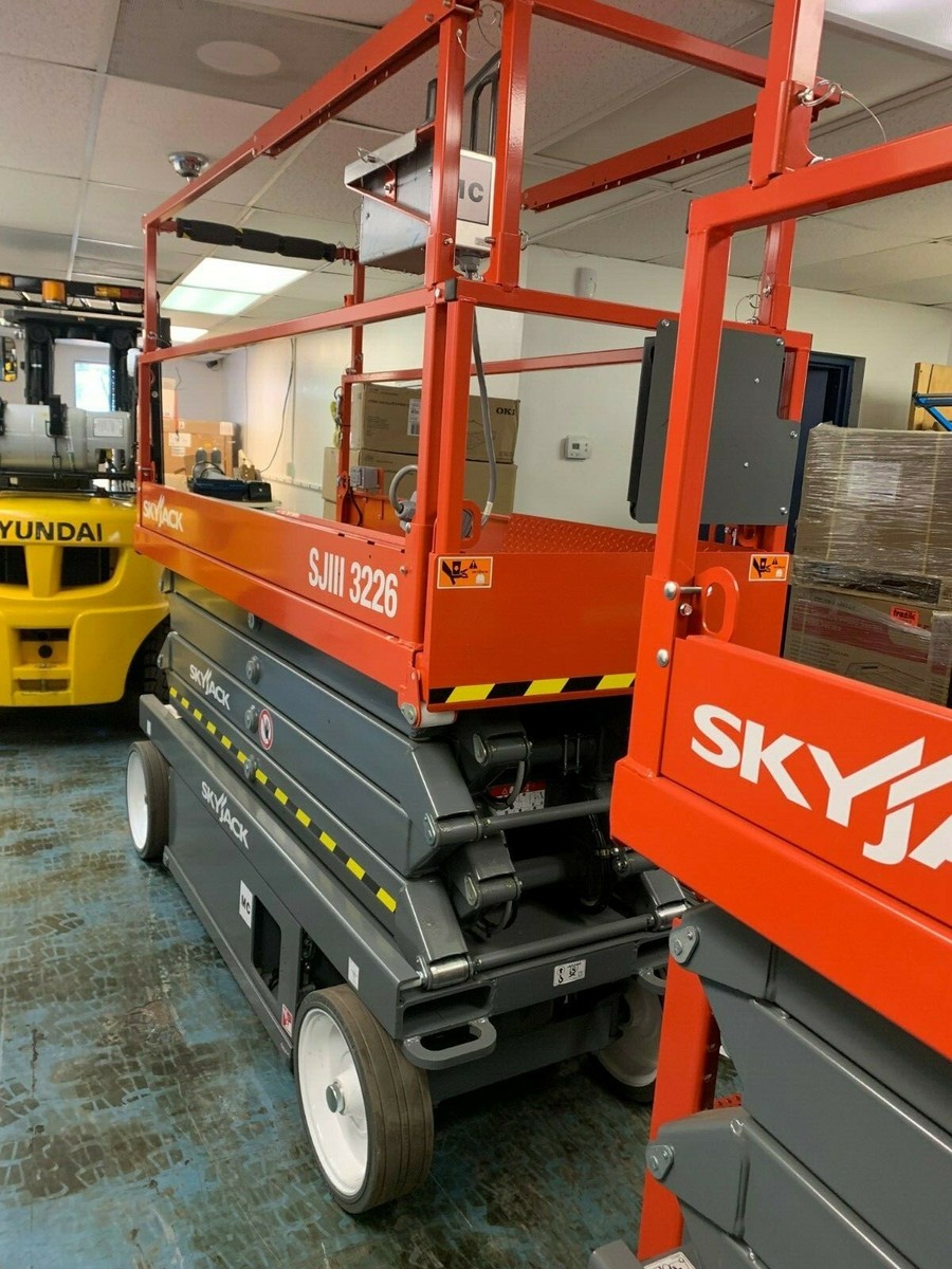 SKYJACK DC ELECTRIC SCISSOR LIFT SJIII 3226 NEW | eBay