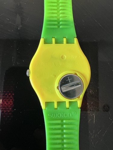 Swatch Green Jelly Swiss Watch GJ701 Day Date 34mm Pink/yellow Face Boxed 2013 - Picture 3 of 7