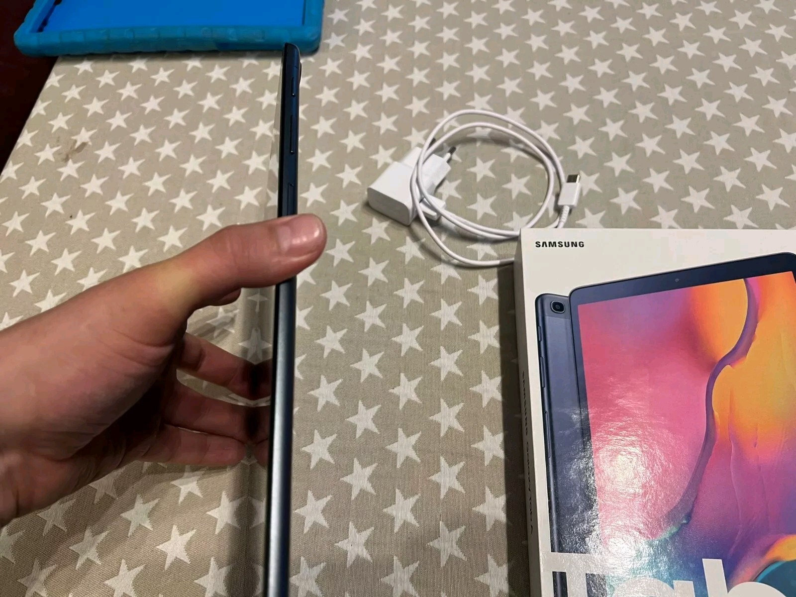 Samsung Galaxy Tab A (2019) 32GB, WLAN, 25,65 cm (10,1 Zoll) - Schwarz - Bild 4 von 13