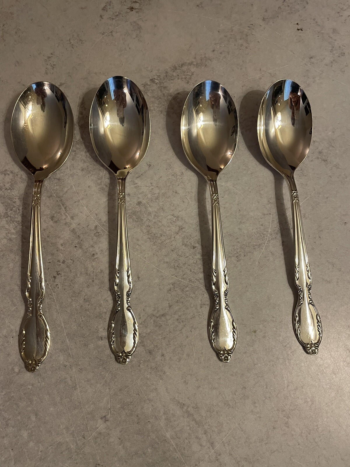Royal Manor Rogers Bros Silverplate Set of 4 Oval Soup Spoons 7