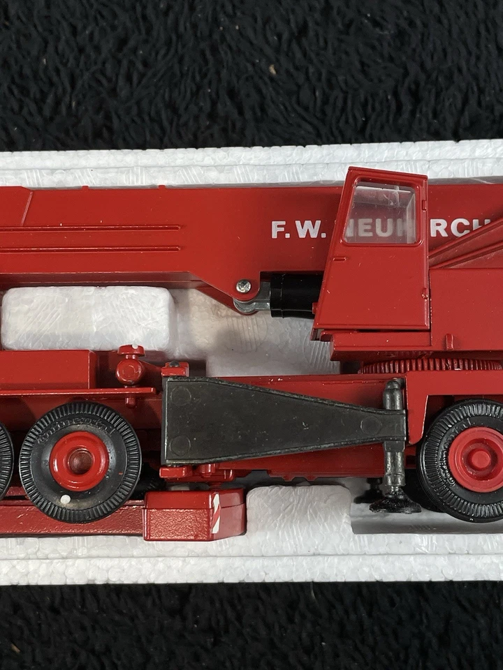 Conrad #3070 Krupp 80GMT Mobile Truck Crane - Scale 1:50 - Die Cast Model Boxed! - Image 3 of 4