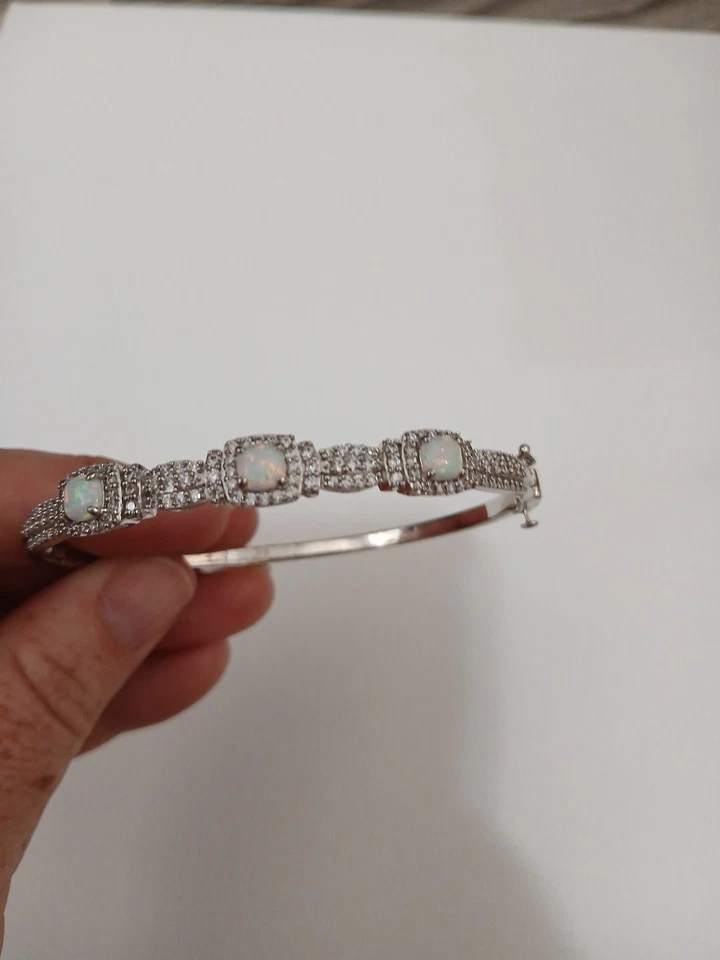 Hermoso brazalete brazalete con bisagra de ópalo y circonita cúbica Foto 3 de 4