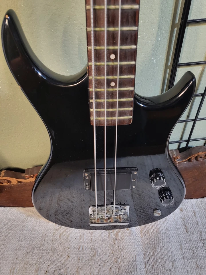 Bajo de precisión de 4 cuerdas Memphis de colección que falta una cuerda Foto 3 de 4