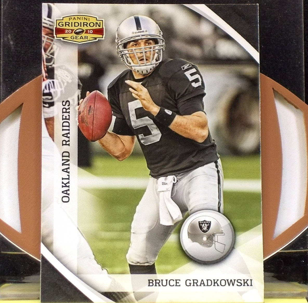 2010 PANINI GRIDIRON GEAR Football Card # 108 *** BRUCE GRADKOWSKI *** Raiders