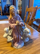 VTG Wellington Virgin Mary Madonna Praying In Clouds Porcelain Statue RARE (READ