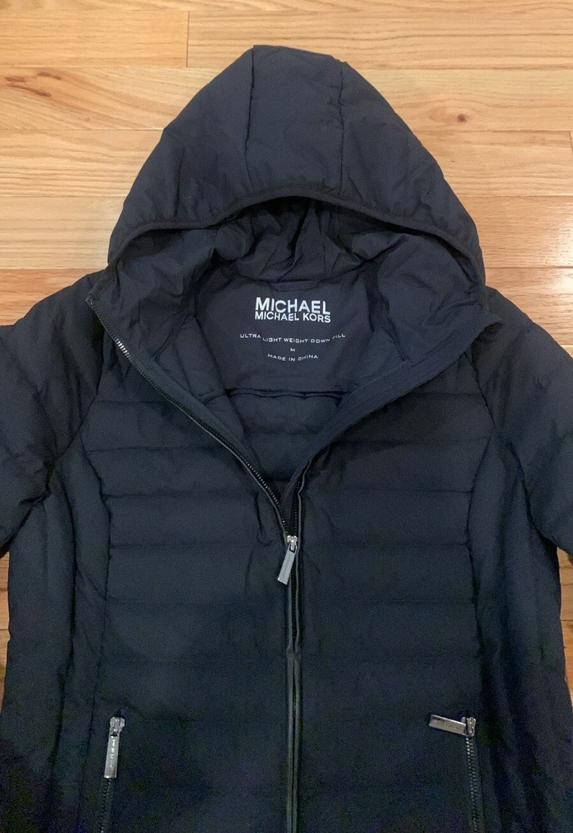 New Michael Kors Ultra Lightweight Down Jacket in Navy size New Michael Kors Ultra Lightweight Down Jacket in Navy size