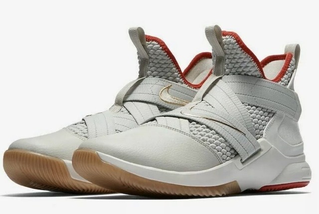 lebron soldier 12 zoom