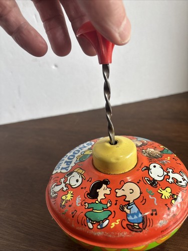 RARE Vintage SNOOPY PEANUTS & the Gang Spinning Top Ohio Art Works - Bild 4 von 4