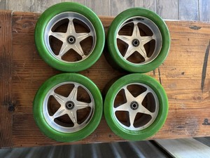 DonkBoard Longboard Green Wheels: 150 mm x 75 mm 78A with Ceramic BLTN Bearings