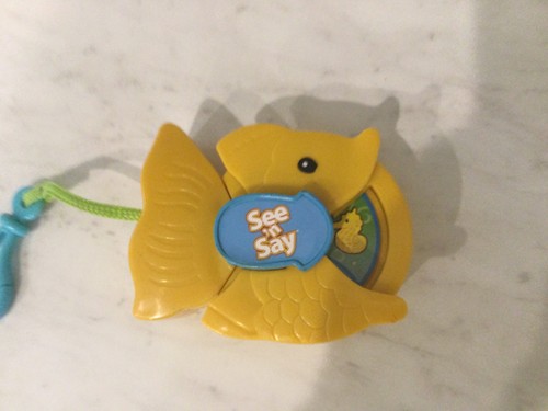 FISHER-PRICE VINTAGE SEE 'N SAY JUNIOR SURPRISE GOLDFISH TALKS & MUSICAL - Picture 3 of 4