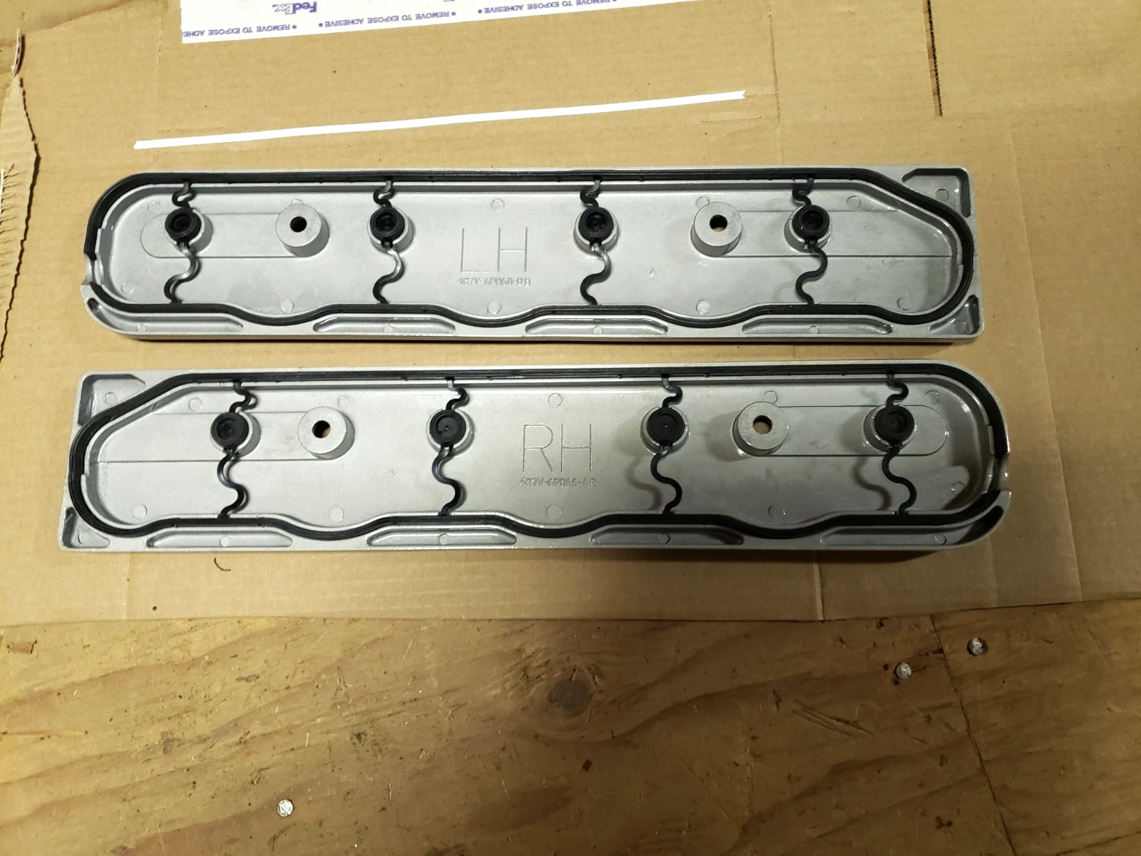NEW/OLD OEM Stock 2005/06 Ford GT Set of 2 (L&R) Coils Covers 4G7Z-6P067-BA & AA - product detail image 8