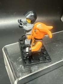 LEGO Space Police 3 Minifigures Alien Kranxx & Officer 9 (sp093 sp107) 5970 5794