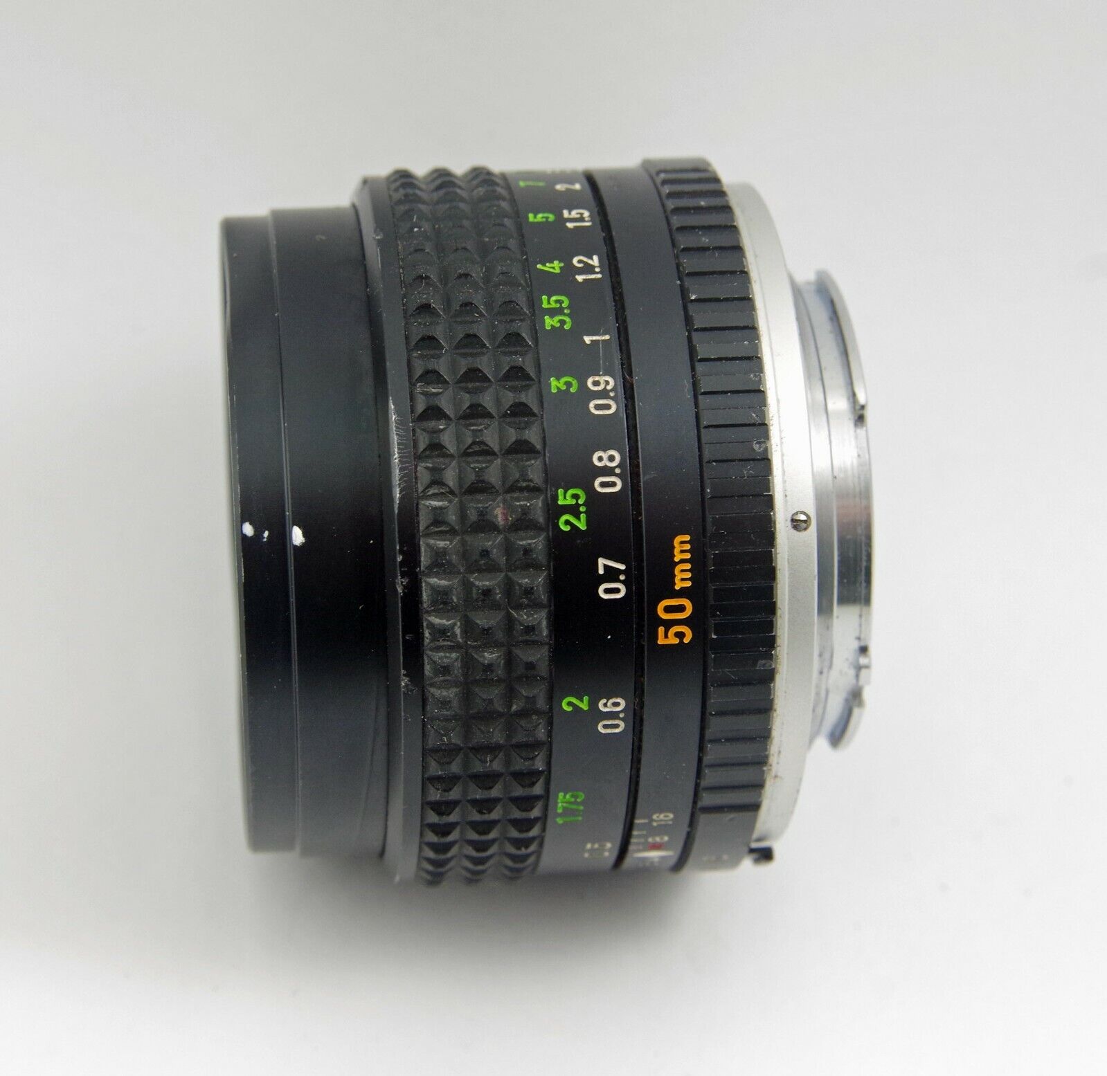 Minolta MC Rokkor-PF 50mm F1.7 - PLEASE READ- THE LENS HAS ISSUES