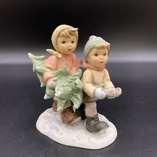 Goebel Hummel "Tree Trimming Time" BH 12 1996 Christmas Figurine