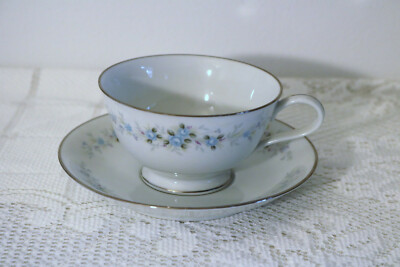 NORITAKE RC ROMAINE 620 Japan Blue Flowers Coffee Cups & Saucers