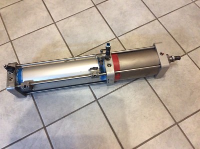 Festo DKE-100-300 PPV-A Pneumatikzylinder Zylinder