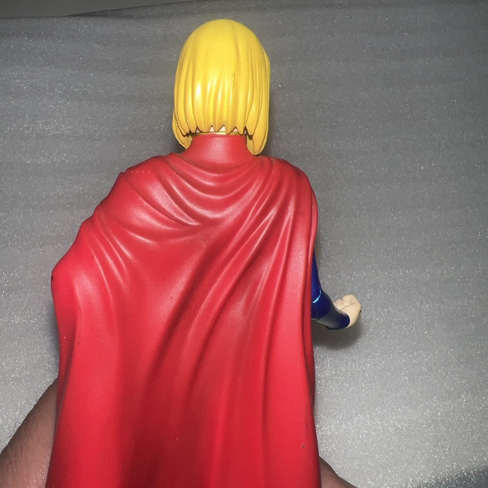 Kotobukiya ARTFX+ Estatua Supergirl Escala 1/10 Figura DC Comics Raro Bonito Foto 3 de 4