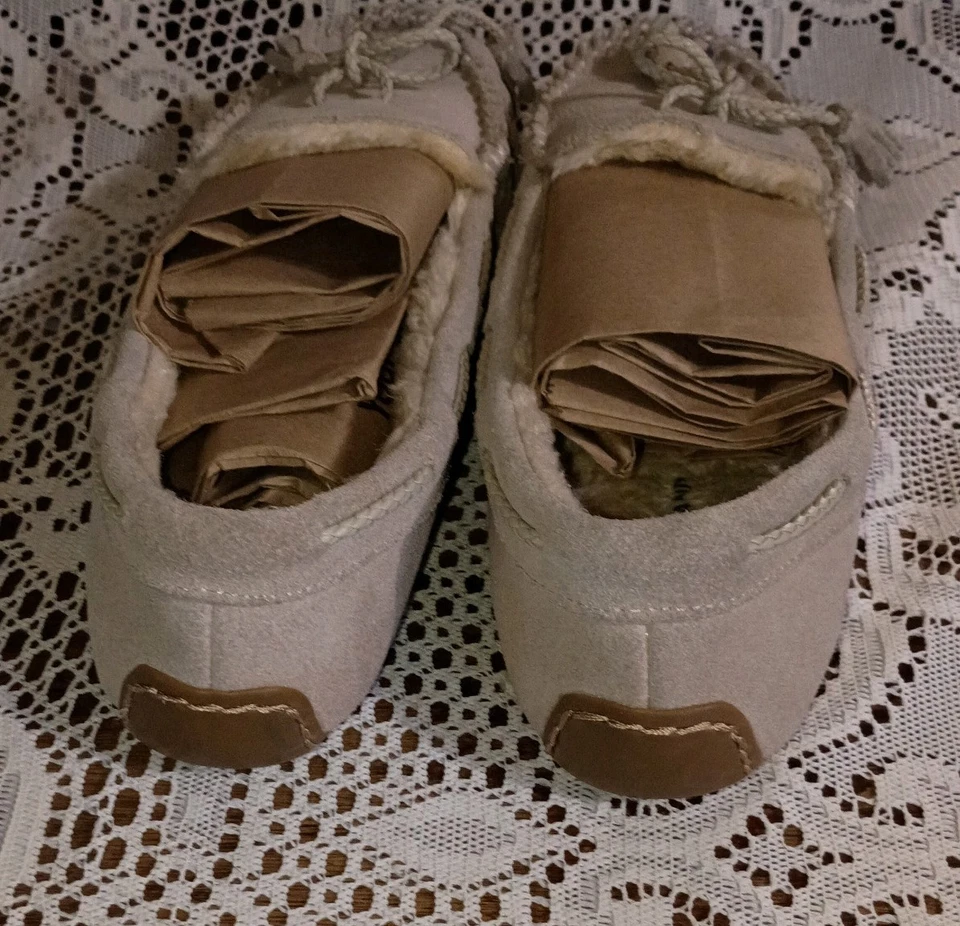 Lucky Brand Women's Leather Moccasin Slippers Sherpa Lined Size 11 - Image 4 of 4