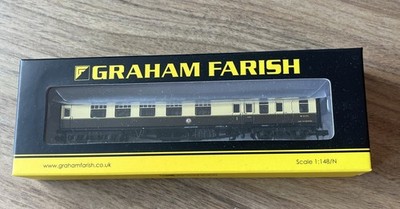 Farish - 374-082A - Mk1 Brake Composite Corridor - Chocolate & Cream [NEU]
