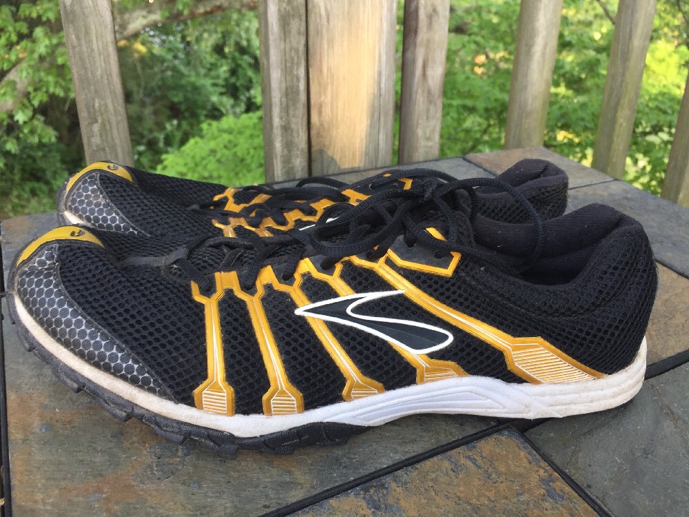 BROOKS Mach 9 Track Field Running Football Cleats Bla… Gem