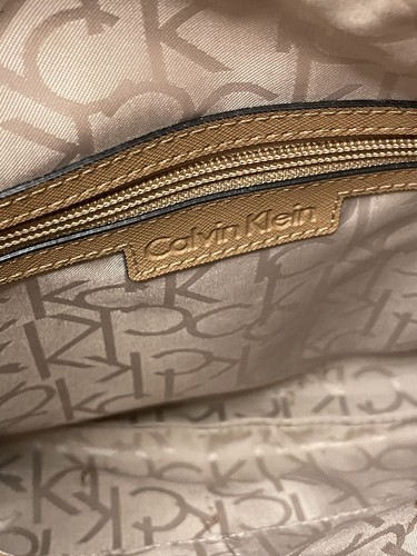 Calvin Klein Hudson Brown Signature Top Zip Flat Crossbody Handbag RN54163 - Picture 6 of 6