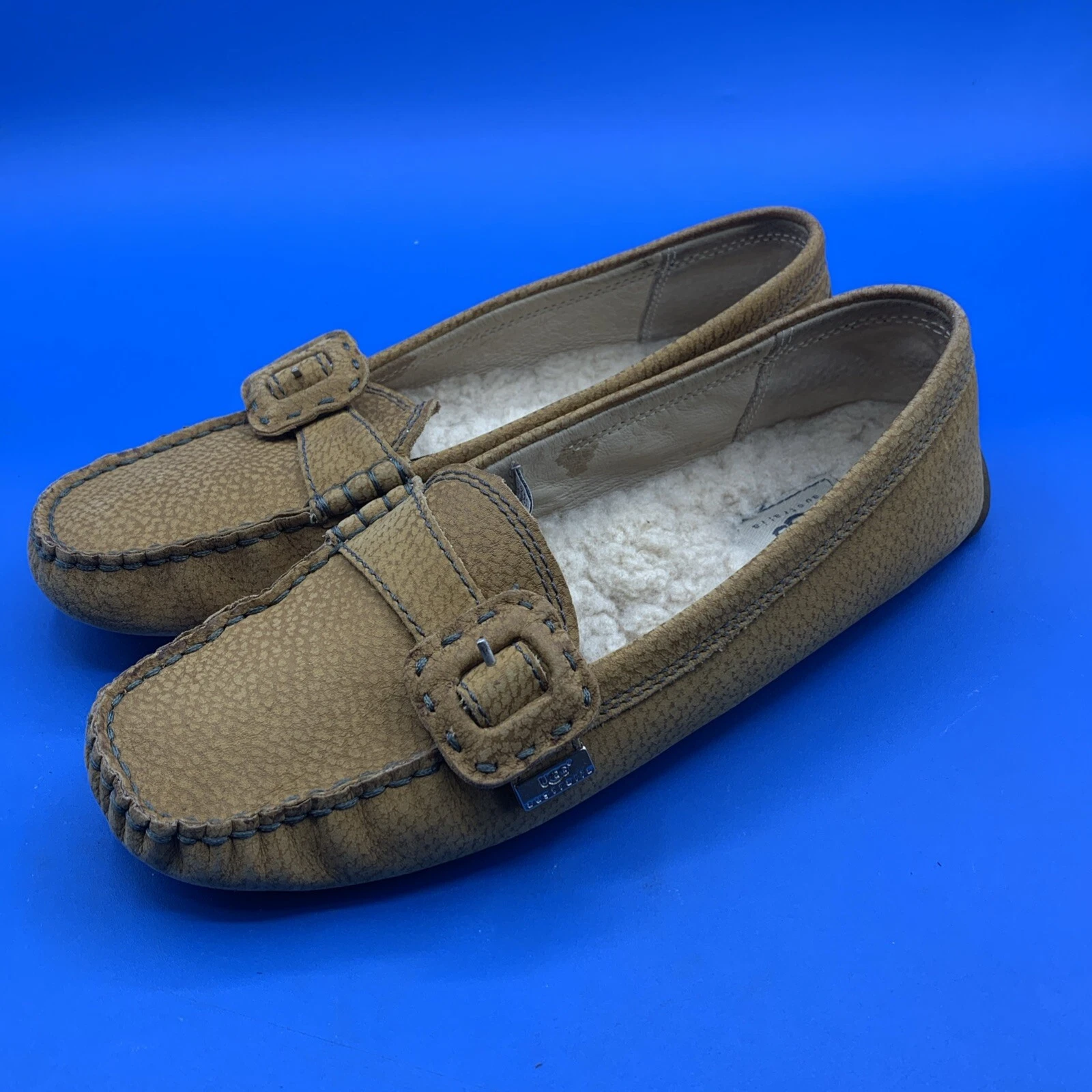 Mocassini scarpe slip on Ugg 1693 da donna in pelle di montone marrone solette taglia US 9