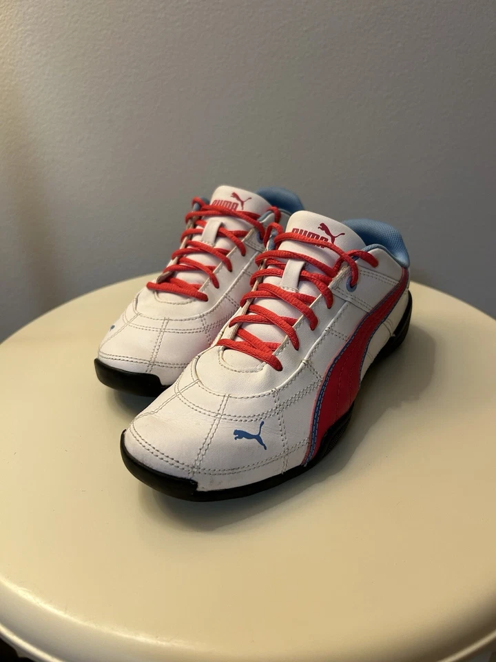 Zapatillas PUMA - Blancas con detalles rojos y azules - Talla US 3,5 / EUR 35 Foto 3 de 4