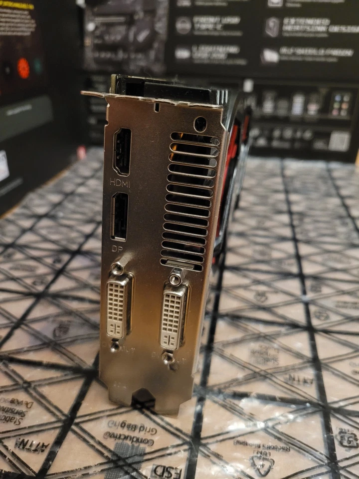 Nvidia Geforce Gainward GTX 570 1.28GB PC Gaming Graphics card | Expertly Tested - Image 3 of 4