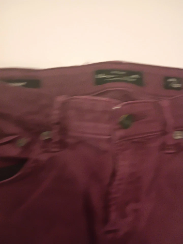 Pantalones ajustados borgoña Lucky Brand cintura talla 29 largo 32 110 Foto 3 de 4