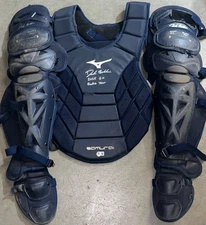 Drake Baldwin Braves Auto Signed 2025 Game Used Catchers Gear Beckett Witness ..