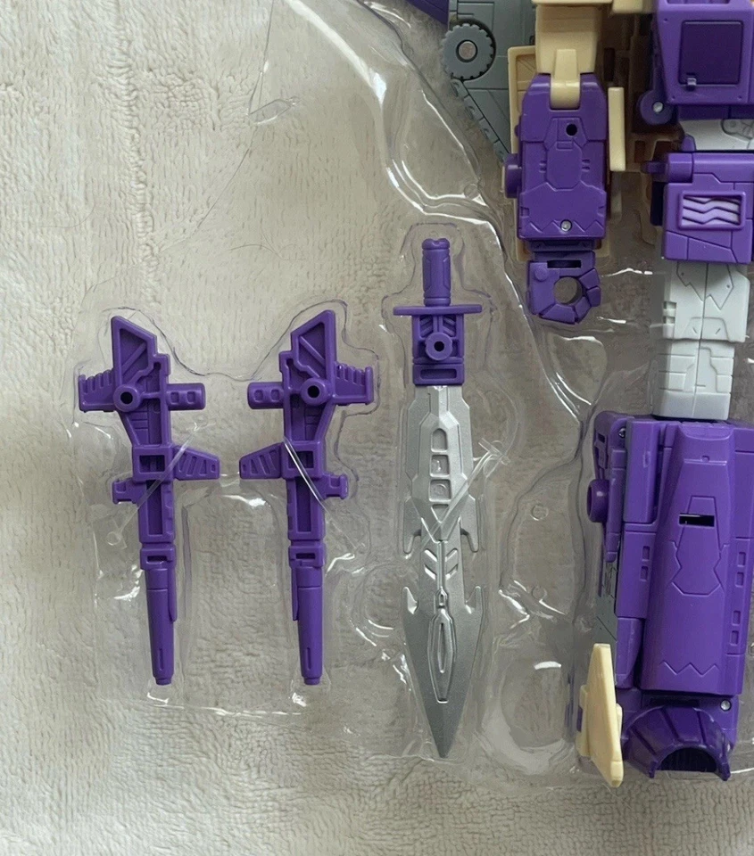 Transformers Dramatic Capture  DCS-03 Triple Takeover (Blitzwing ONLY) T-Spark - Image 4 of 4